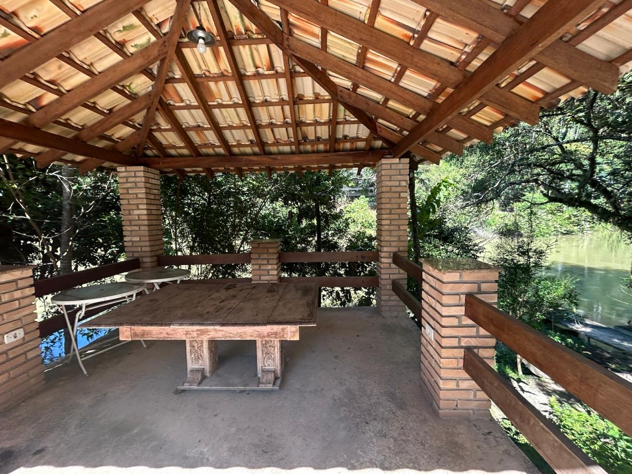 Chácara dentro da cidade de Santa Branca imagem 48