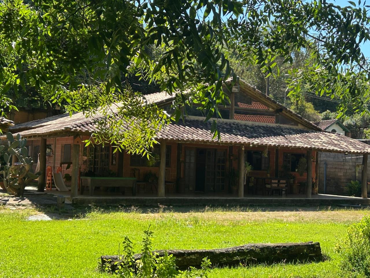 Chácara dentro da cidade de Santa Branca imagem 51